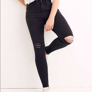 New, never worn Madewell 9” Mid-rise Skinny jeans. Color: Black Sea